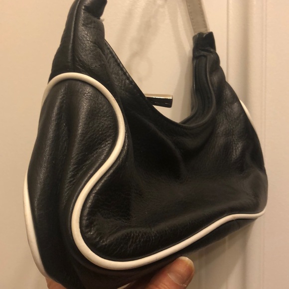 Purse - Picture 2 of 2